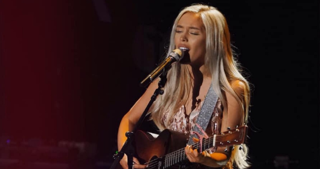 Laci Kaye Booth Before Fame